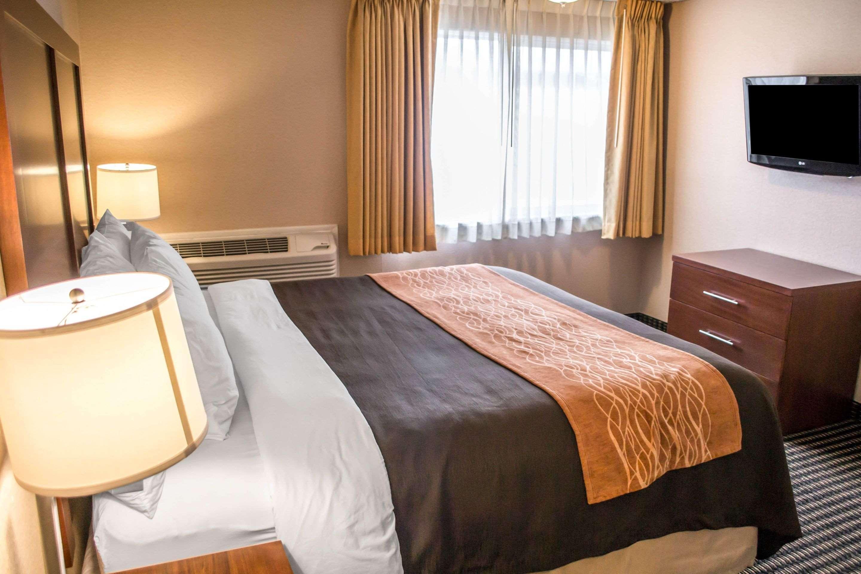 Comfort Inn & Suites Beaverton - Portland West Exteriör bild