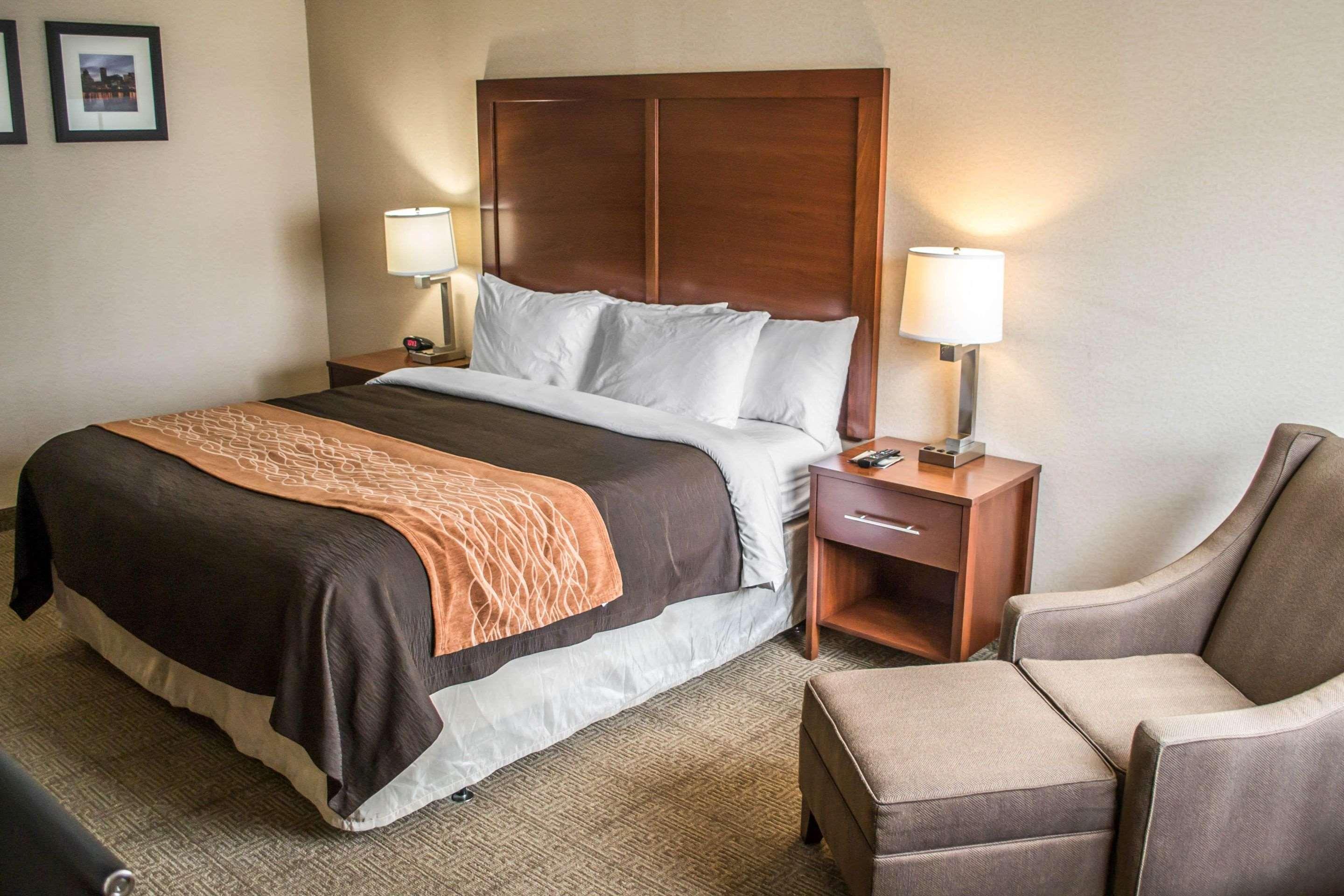 Comfort Inn & Suites Beaverton - Portland West Exteriör bild