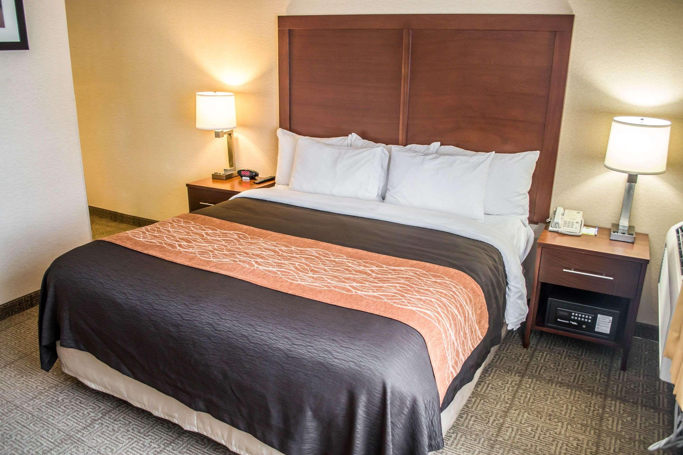 Comfort Inn & Suites Beaverton - Portland West Exteriör bild