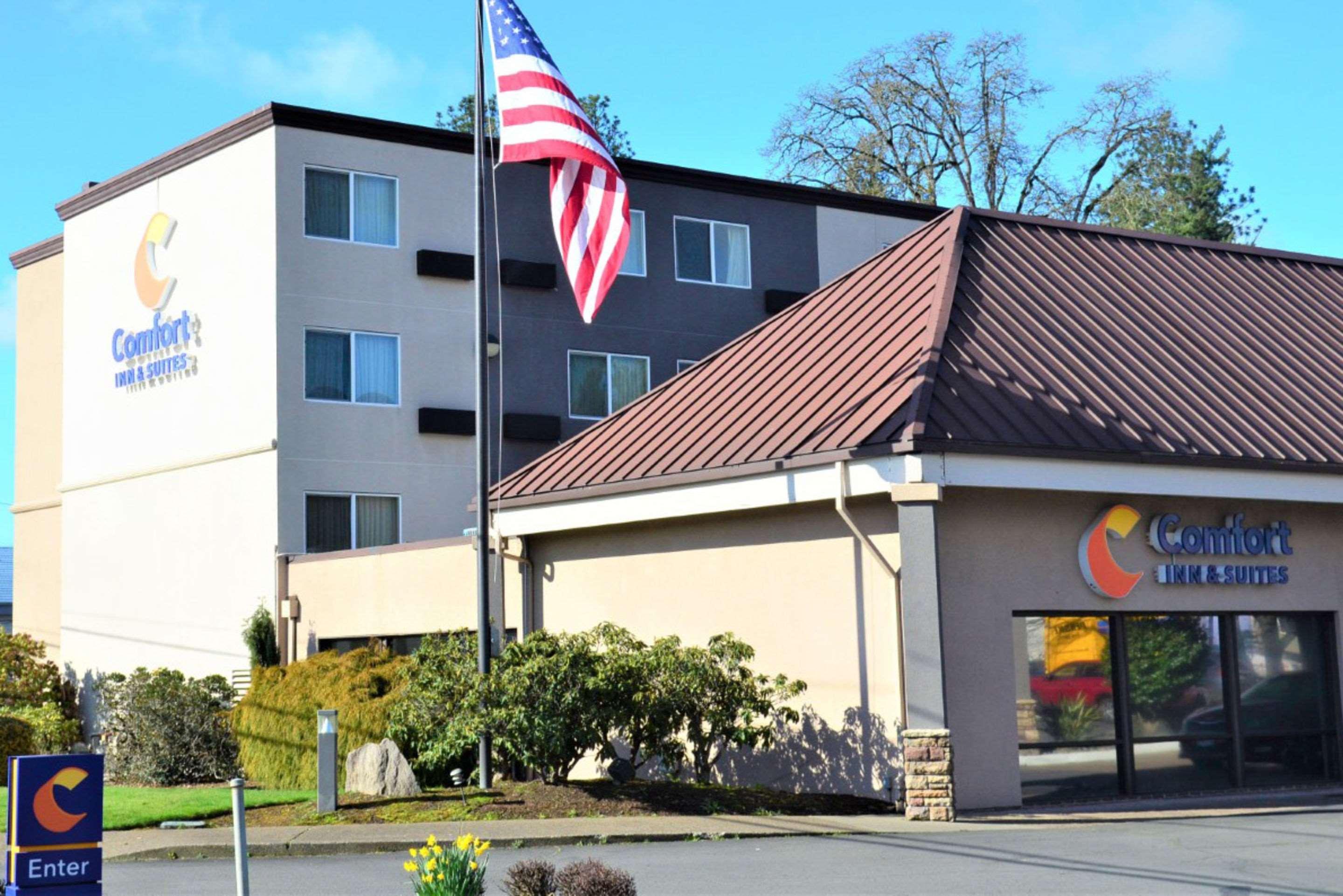 Comfort Inn & Suites Beaverton - Portland West Exteriör bild
