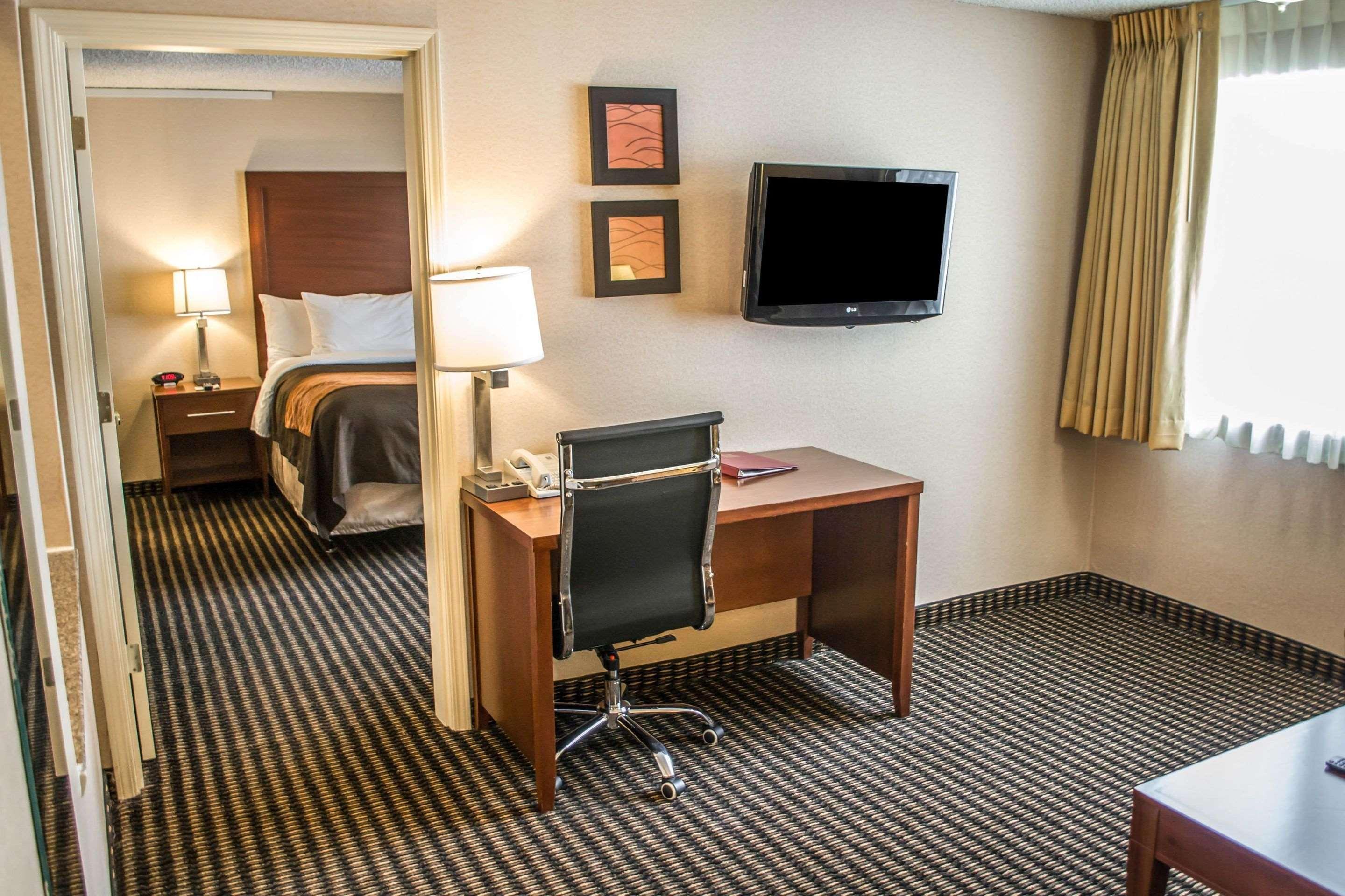 Comfort Inn & Suites Beaverton - Portland West Exteriör bild